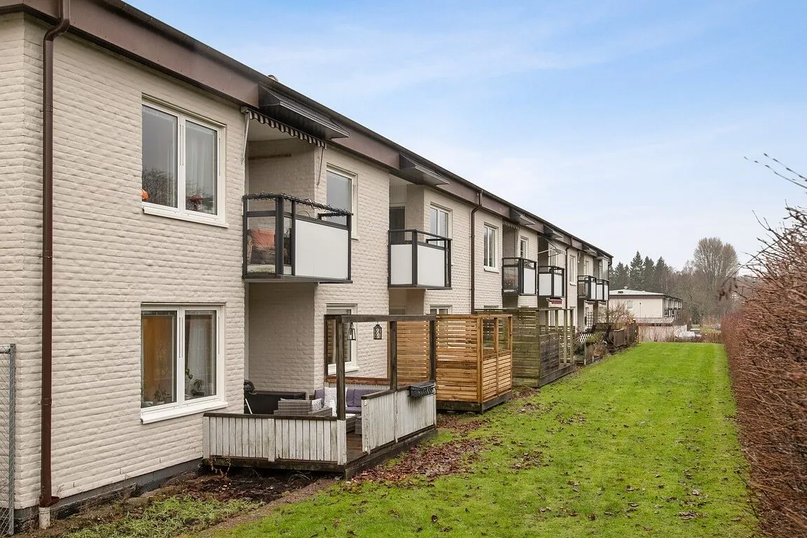 Hyreslägenhet på Floda i floda