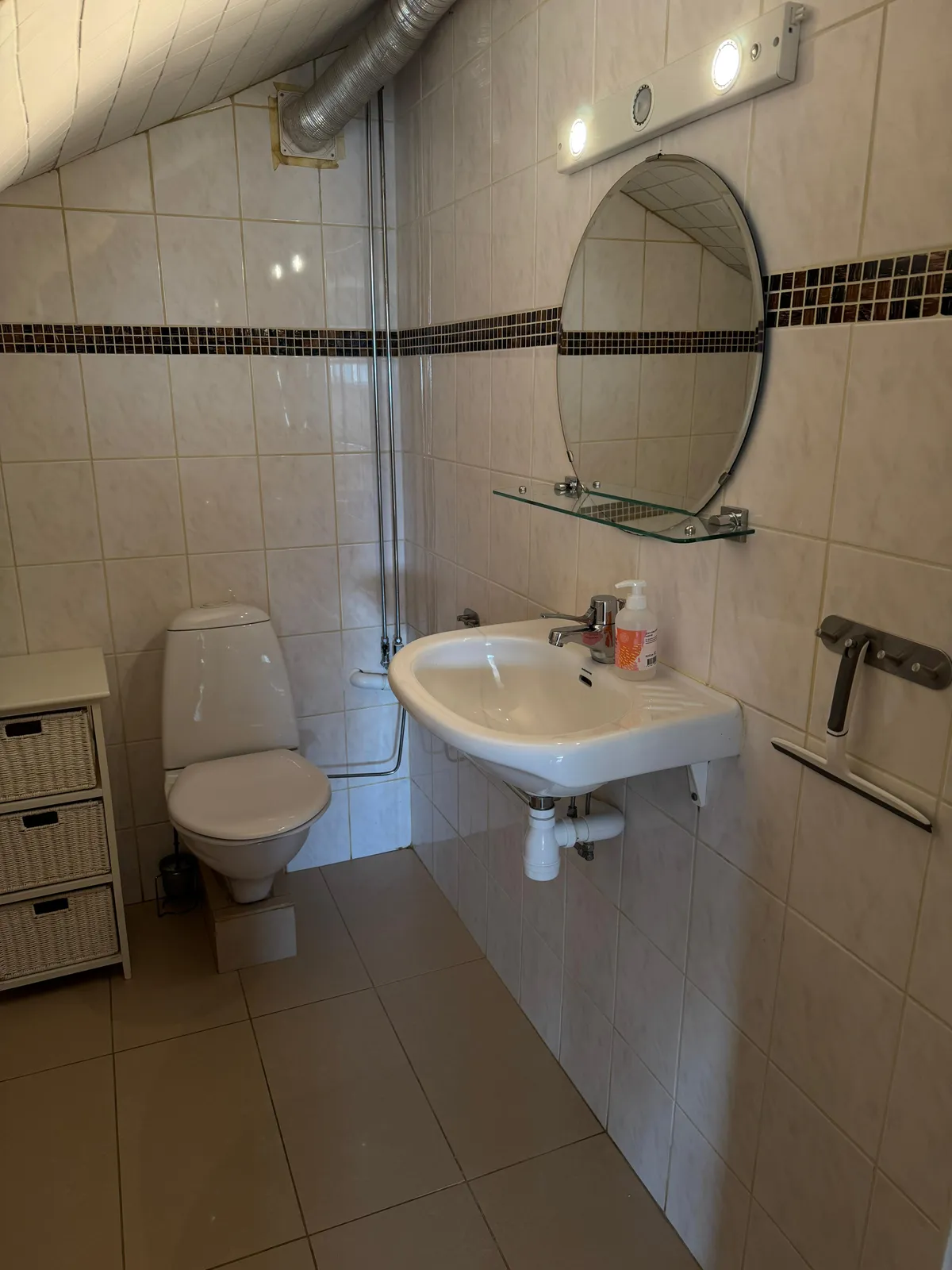 Hyreslägenhet på Täby i taby