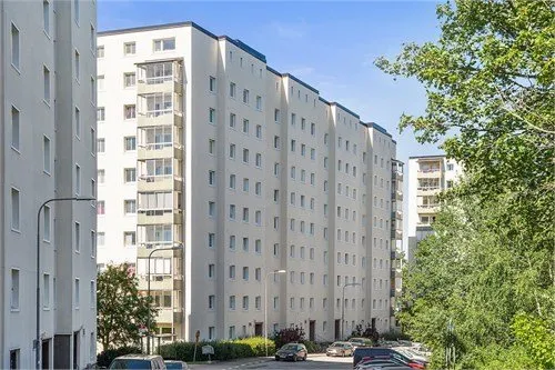 Hyreslägenhet på Farsta i farsta