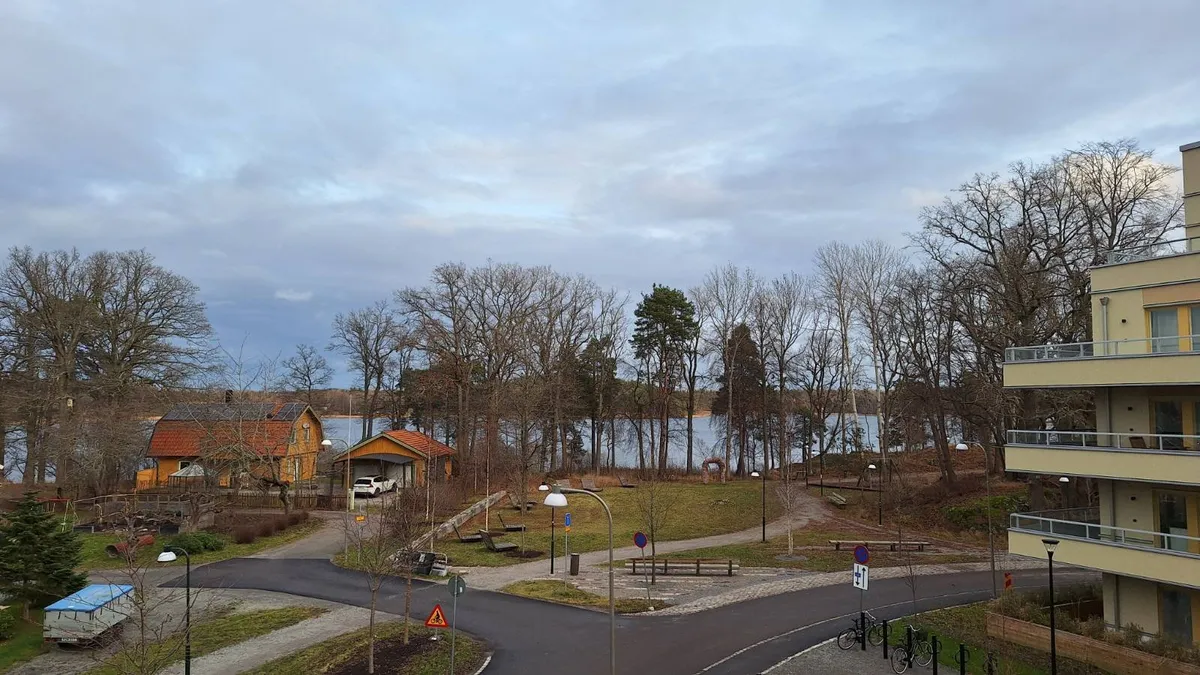 Hyreslägenhet på Farsta i farsta