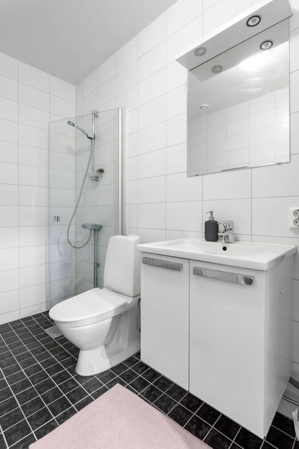 Hyreslägenhet på Solna i solna