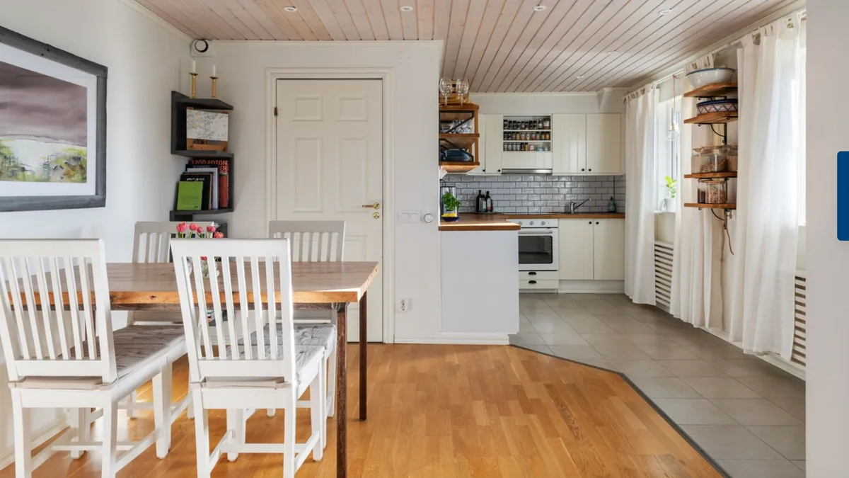 Hyreslägenhet på Täby i taby