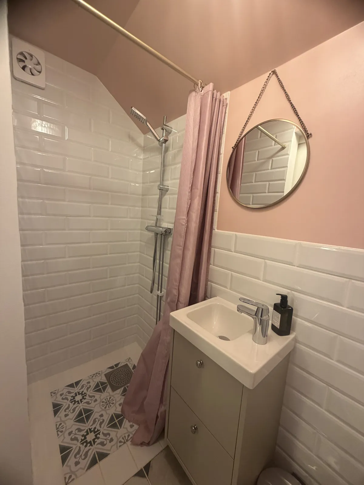 Hyresbostad på Saltsjö-boo i saltsjo-boo