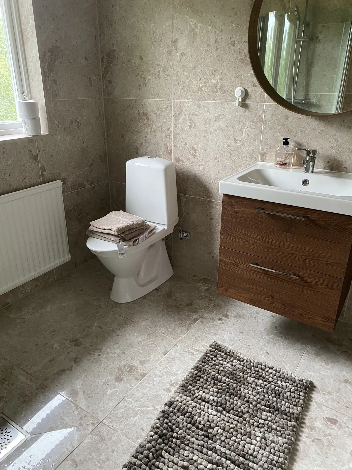 Hyreslägenhet på Täby i taby