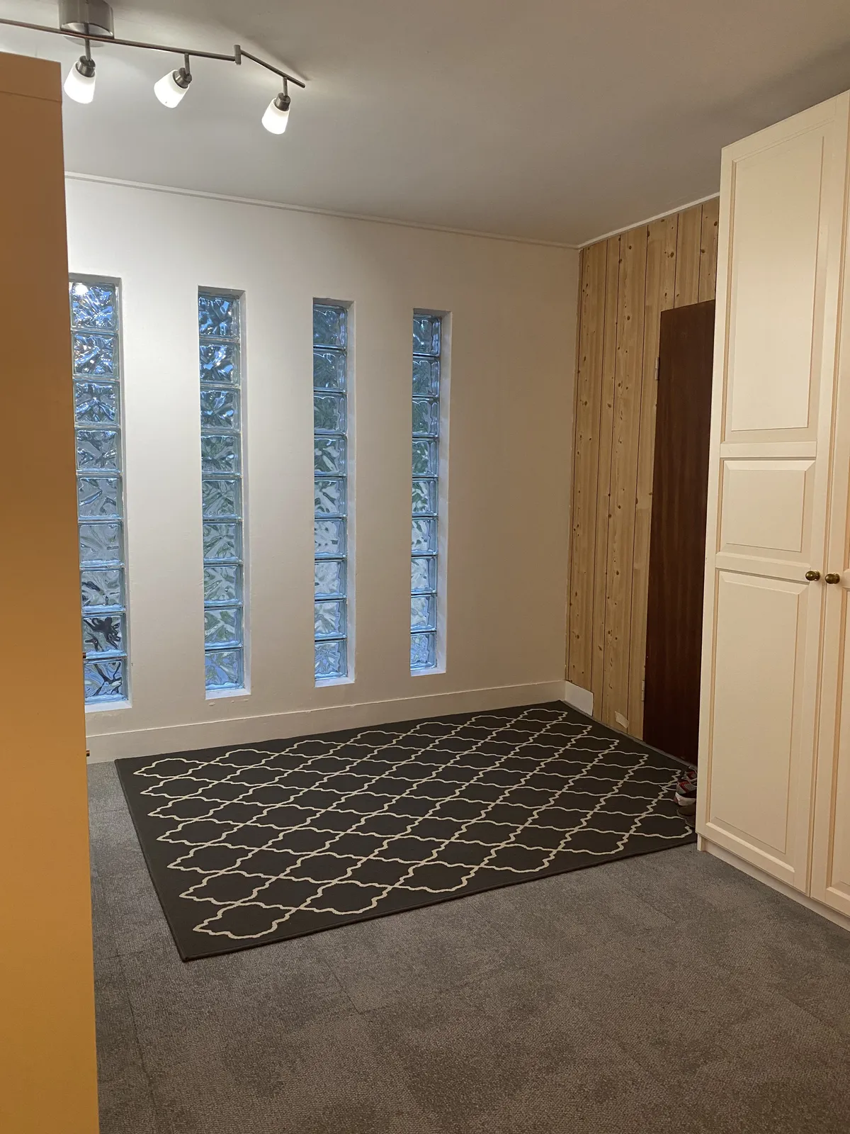 Hyreslägenhet på Täby i taby