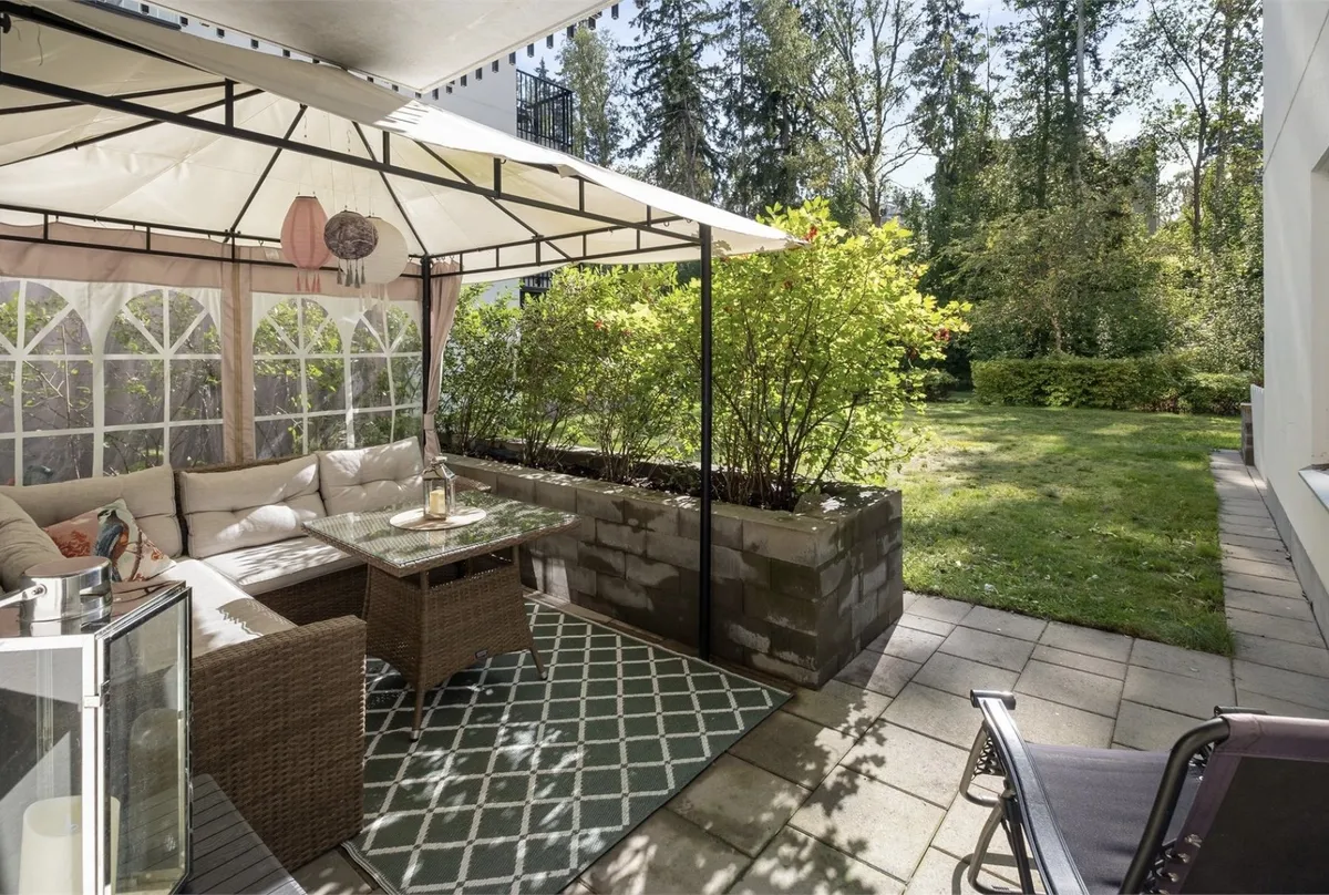 Hyreslägenhet på Hässelby i hasselby