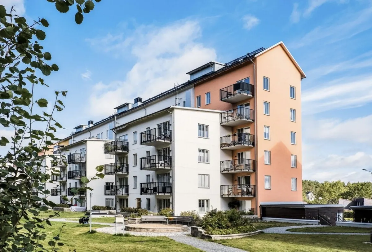 Hyreslägenhet på Hässelby i hasselby