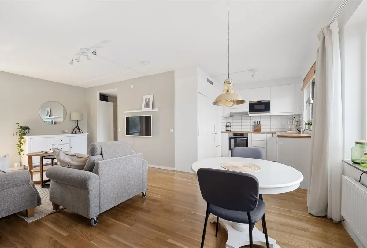 Hyreslägenhet på Hässelby i hasselby