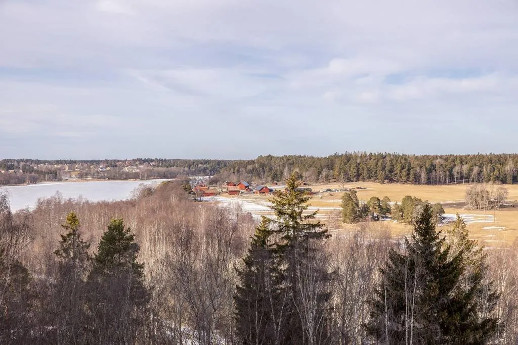 Hyreslägenhet på Täby i taby