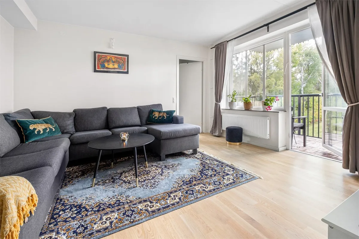 Hyreslägenhet på Hässelby i hasselby