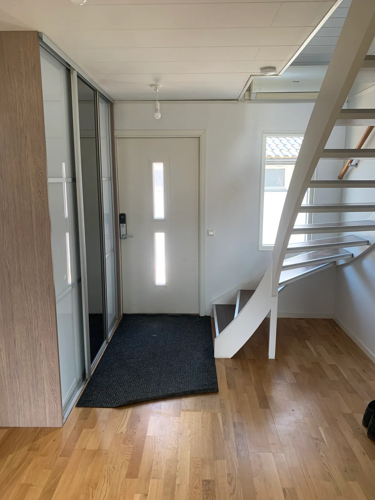 Hyresbostad på Bro i bro