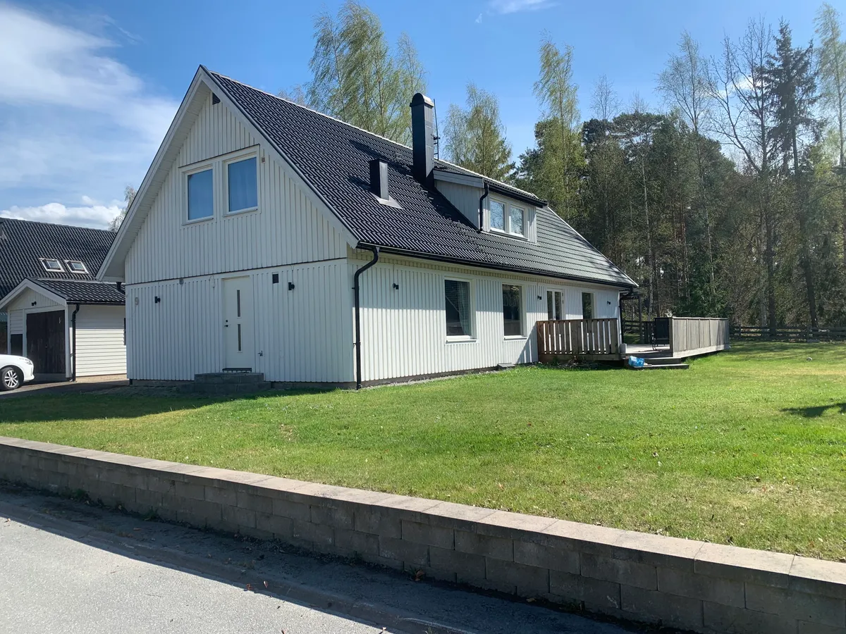 Hyresbostad på Bro i bro