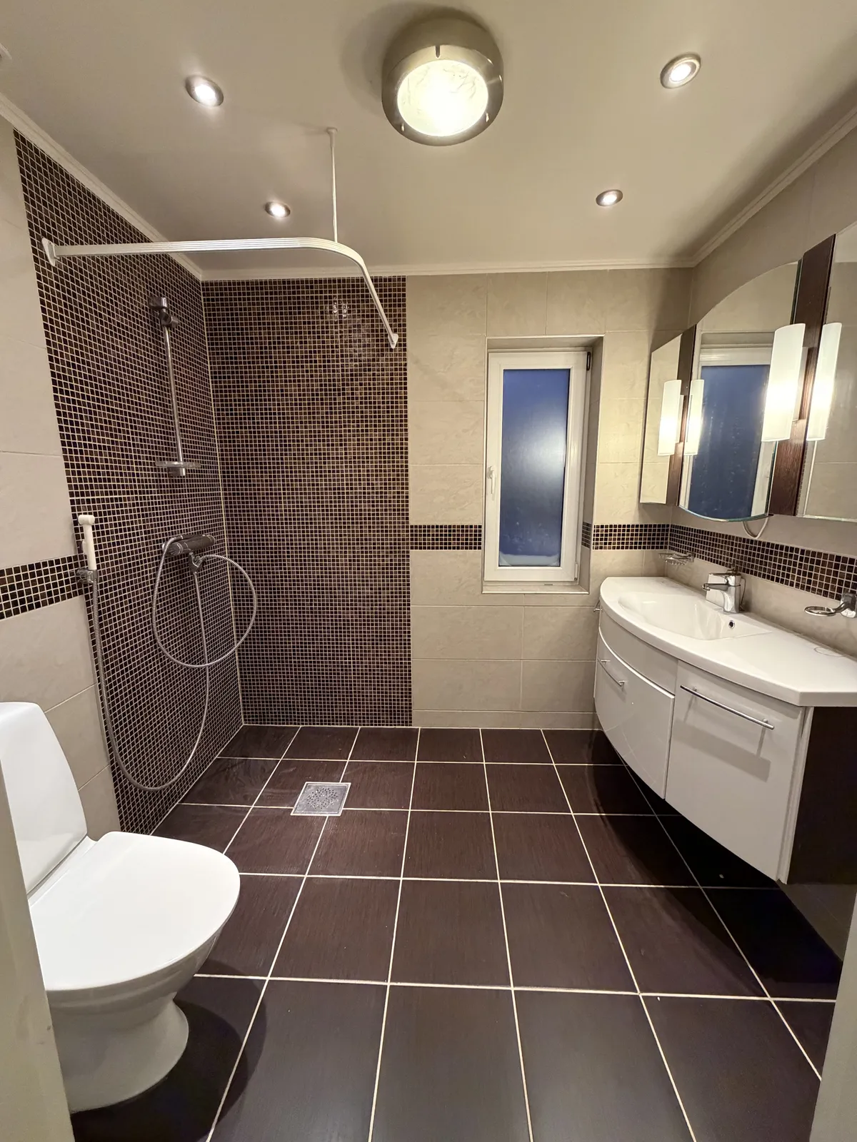 Hyreslägenhet på Upplands Väsby i upplands-vasby