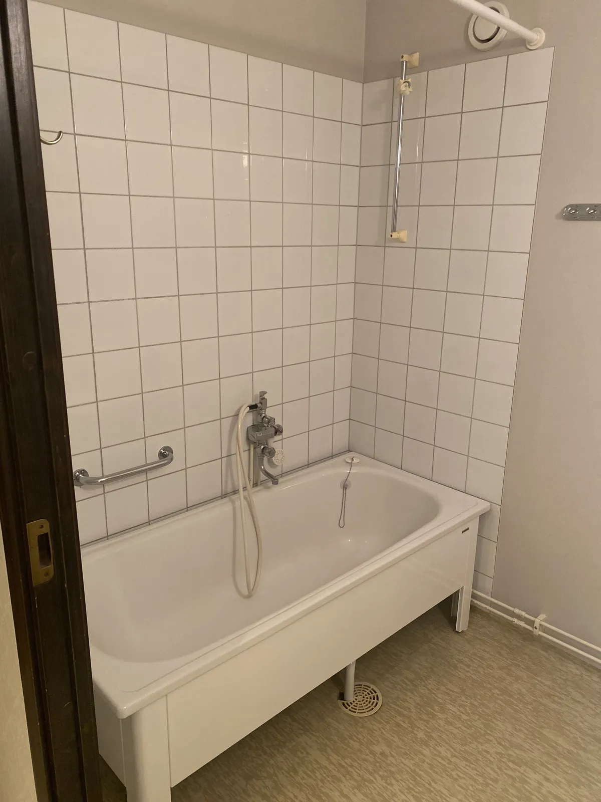 Hyreslägenhet på Täby i taby