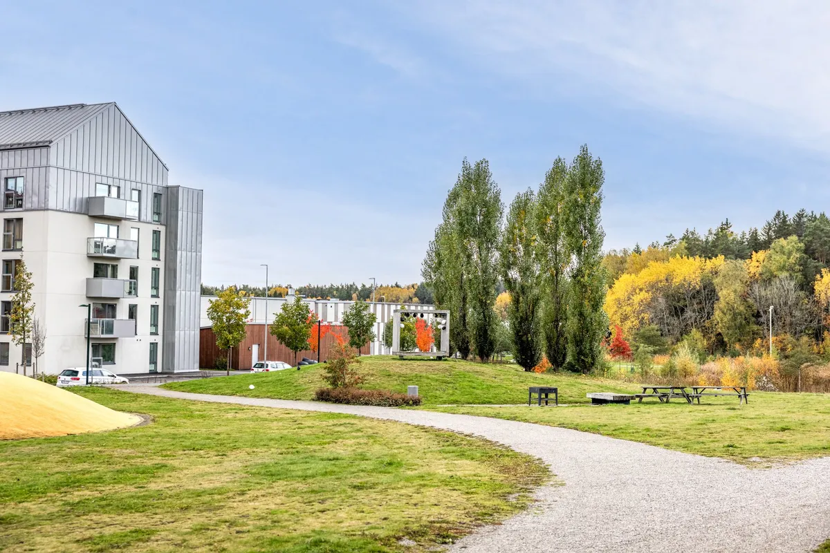 Hyreslägenhet på Täby i taby