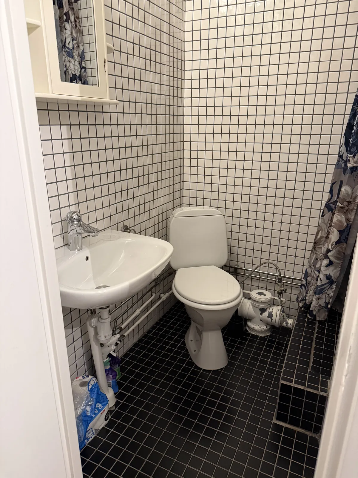 Hyreslägenhet på Täby i taby