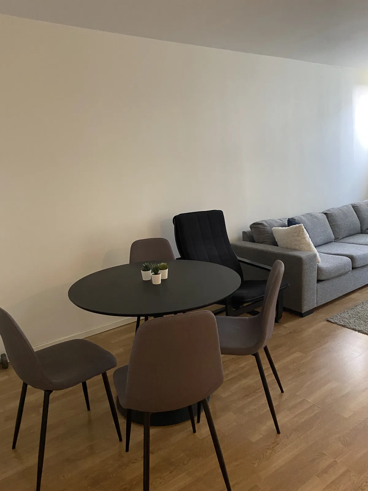 Hyreslägenhet på Täby i taby