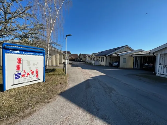 Hyreslägenhet på Vara i vara