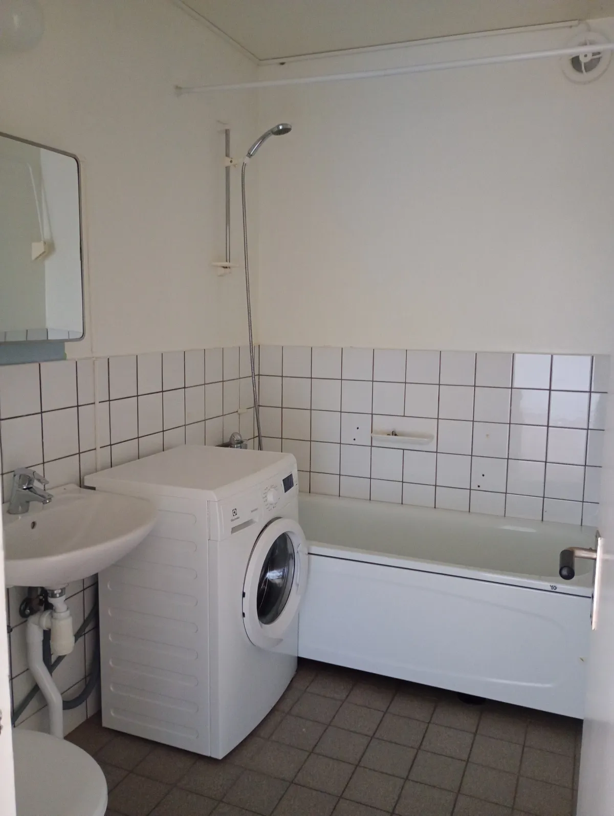 Hyreslägenhet på Asarum i asarum